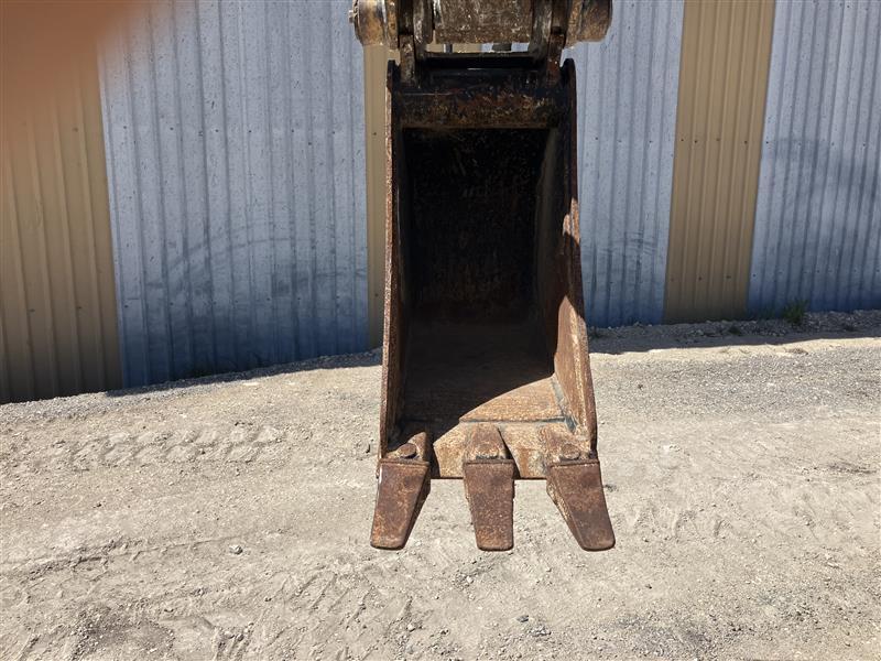 12" Bucket for John Deere 35G 