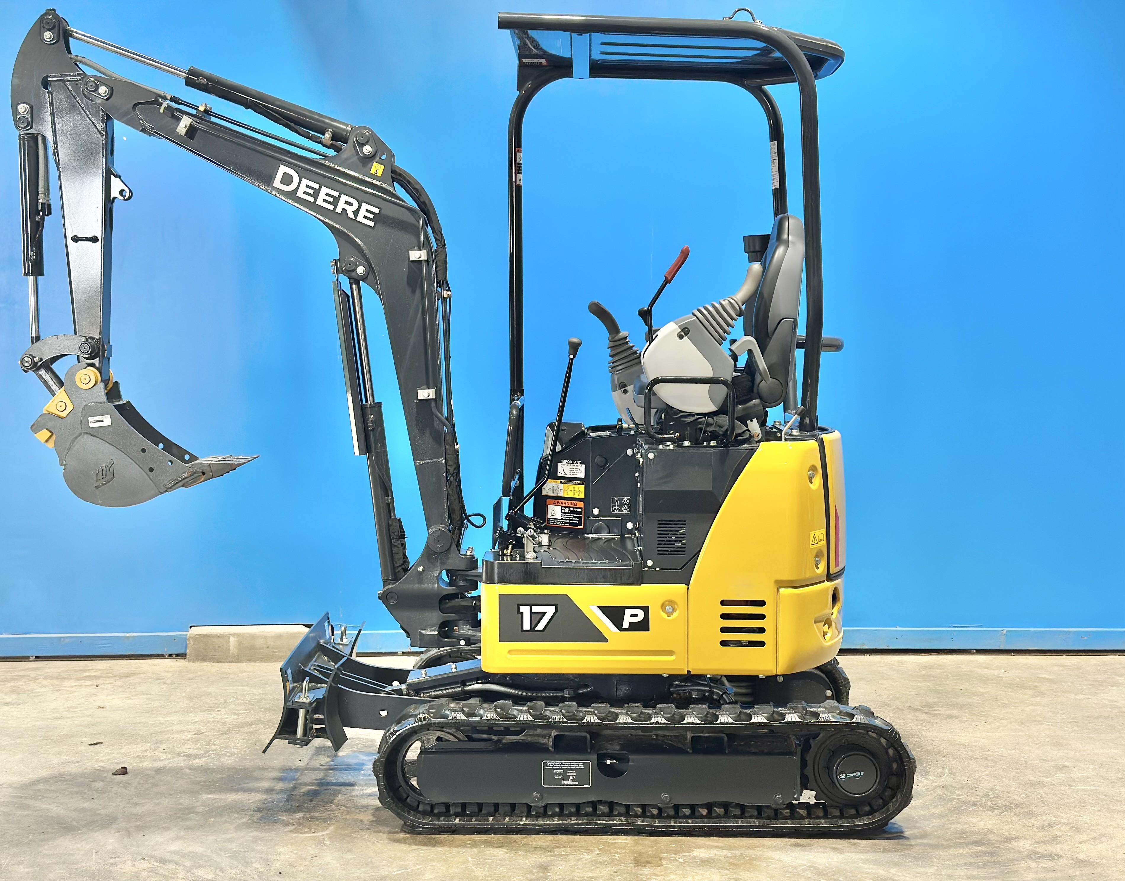 2025 JD 17P Compact Excavator W/ THUMB & moveable tracks (fits in backyard)- 1755