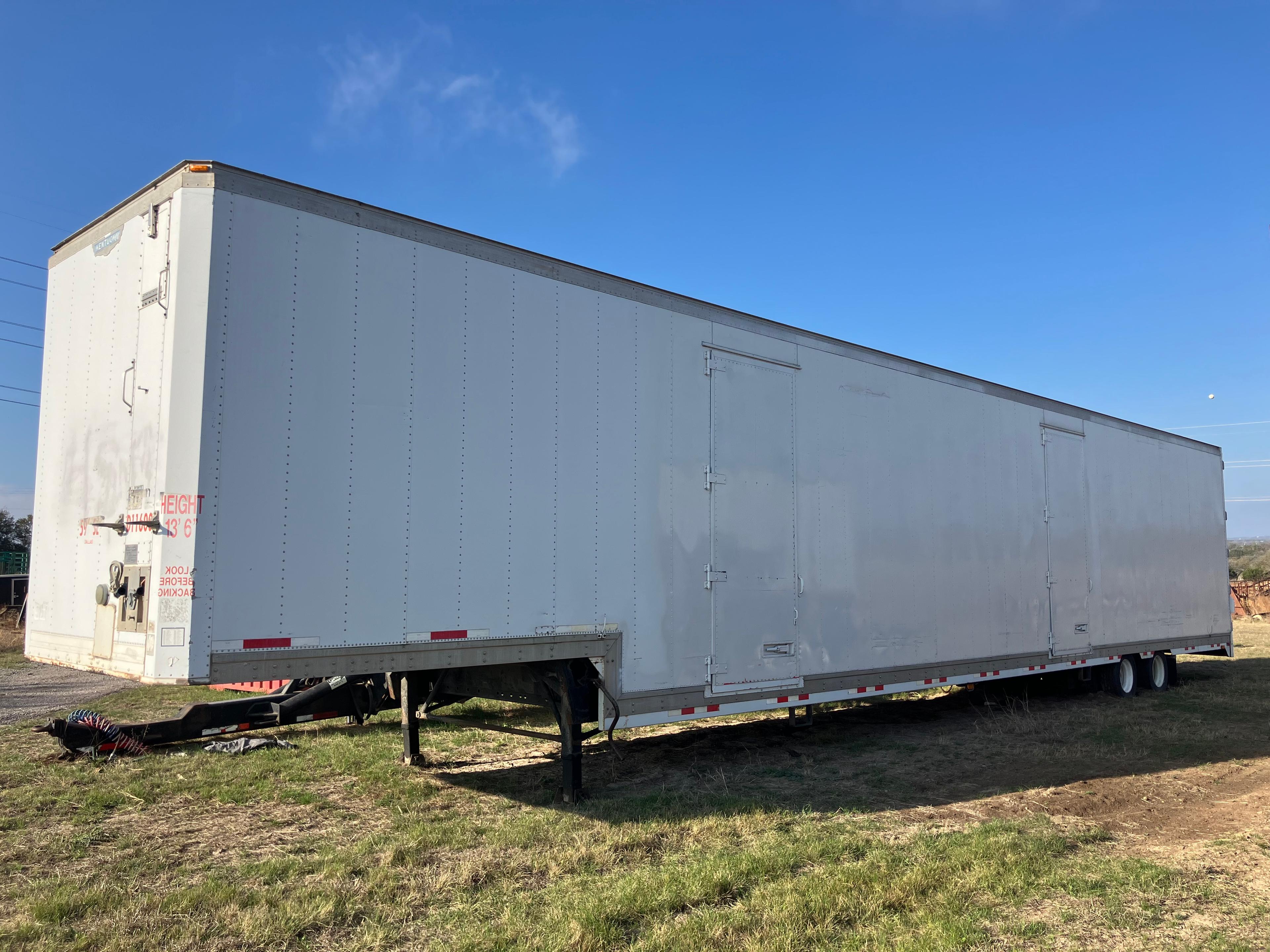 Kentucky Evan 59’ x 102” Dry Van Trailer — 2004