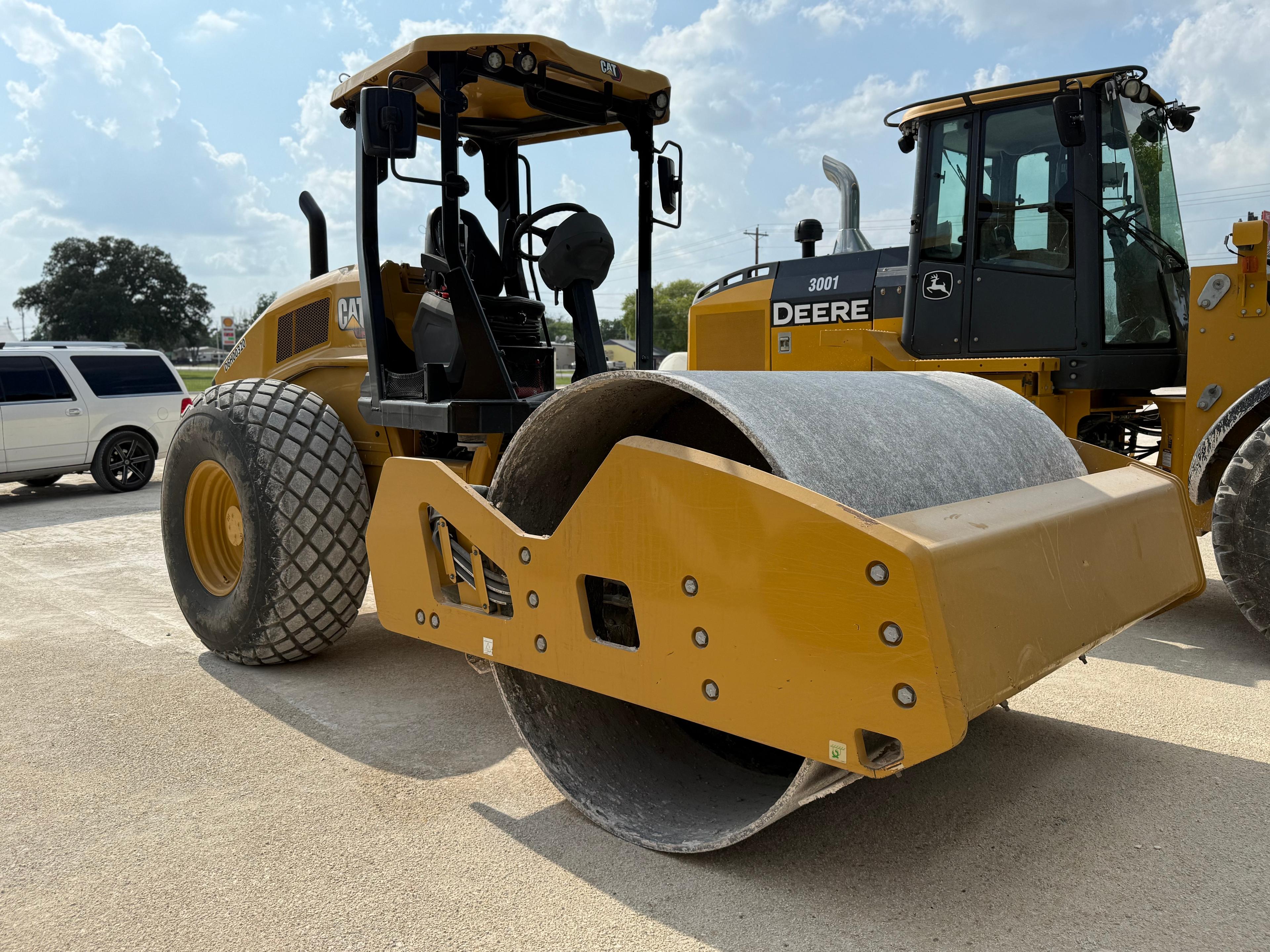 2023 CAT Roller CS10GC 84" SMOOTH DRUM ROLLER
