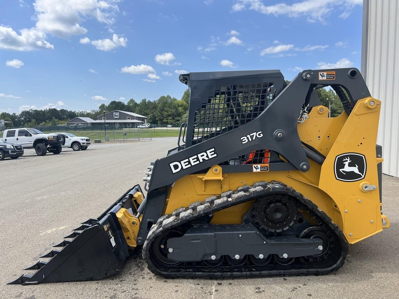 2023 JD 317 CTL (AKA: skid steer)