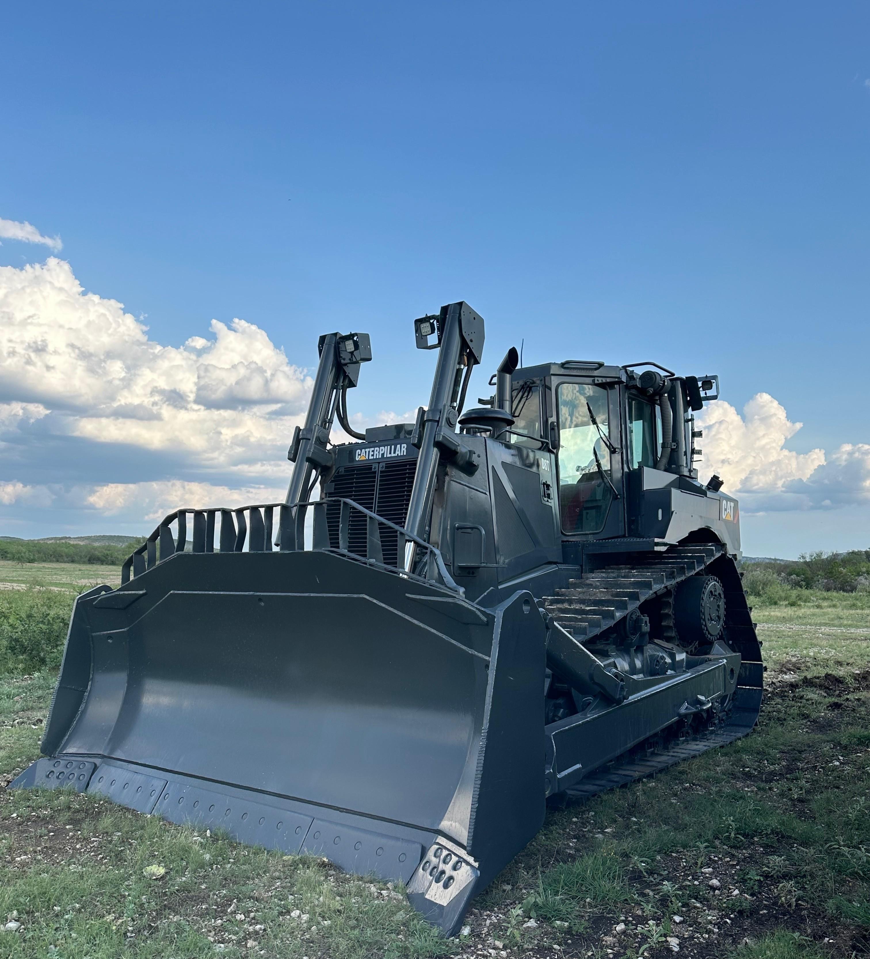 CAT D8T Dozer