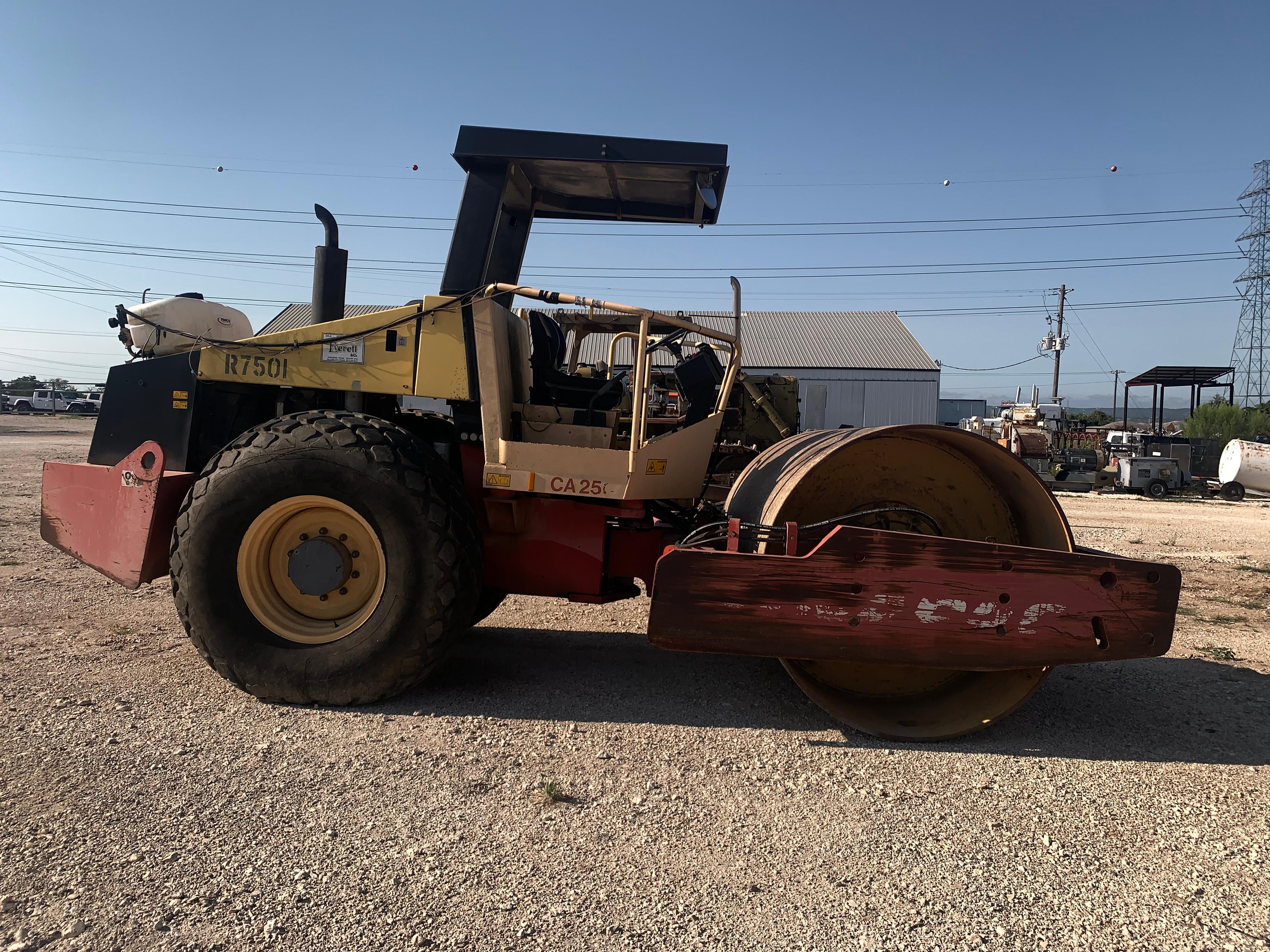 DP157 - DYNAPAC ARTICULATING VIBRATORY STEEL WHEEL ROLLER CA250D