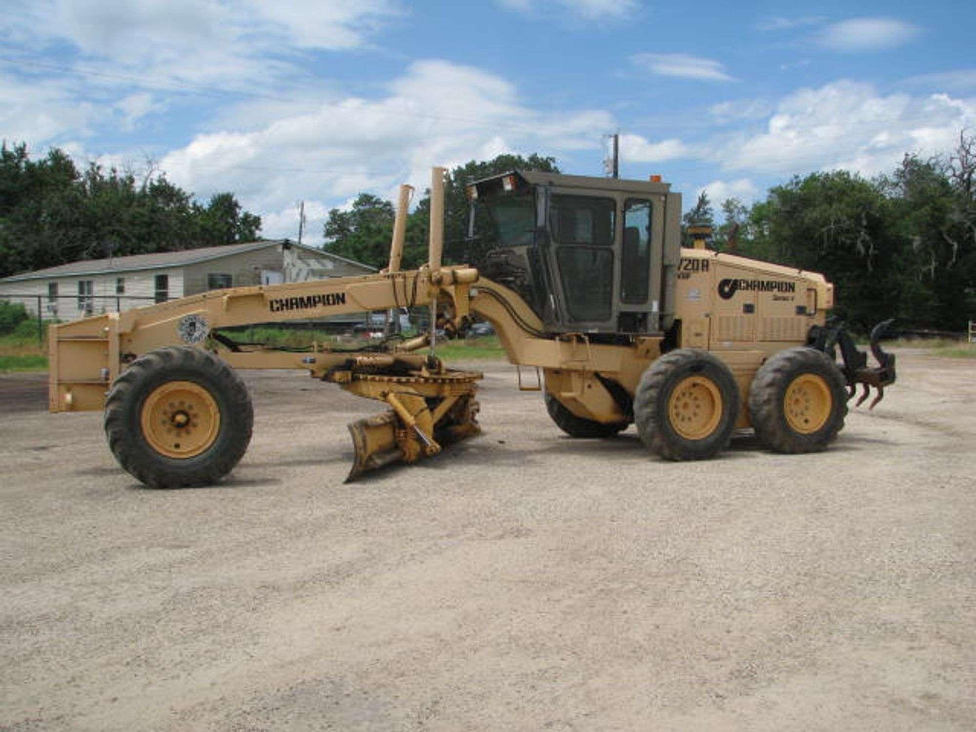Champion 720A Motor Grader — 204HP, 12.1’ Moldboard, 32,280 lbs Operating Weight, Cummins 6CT8.3 Engine